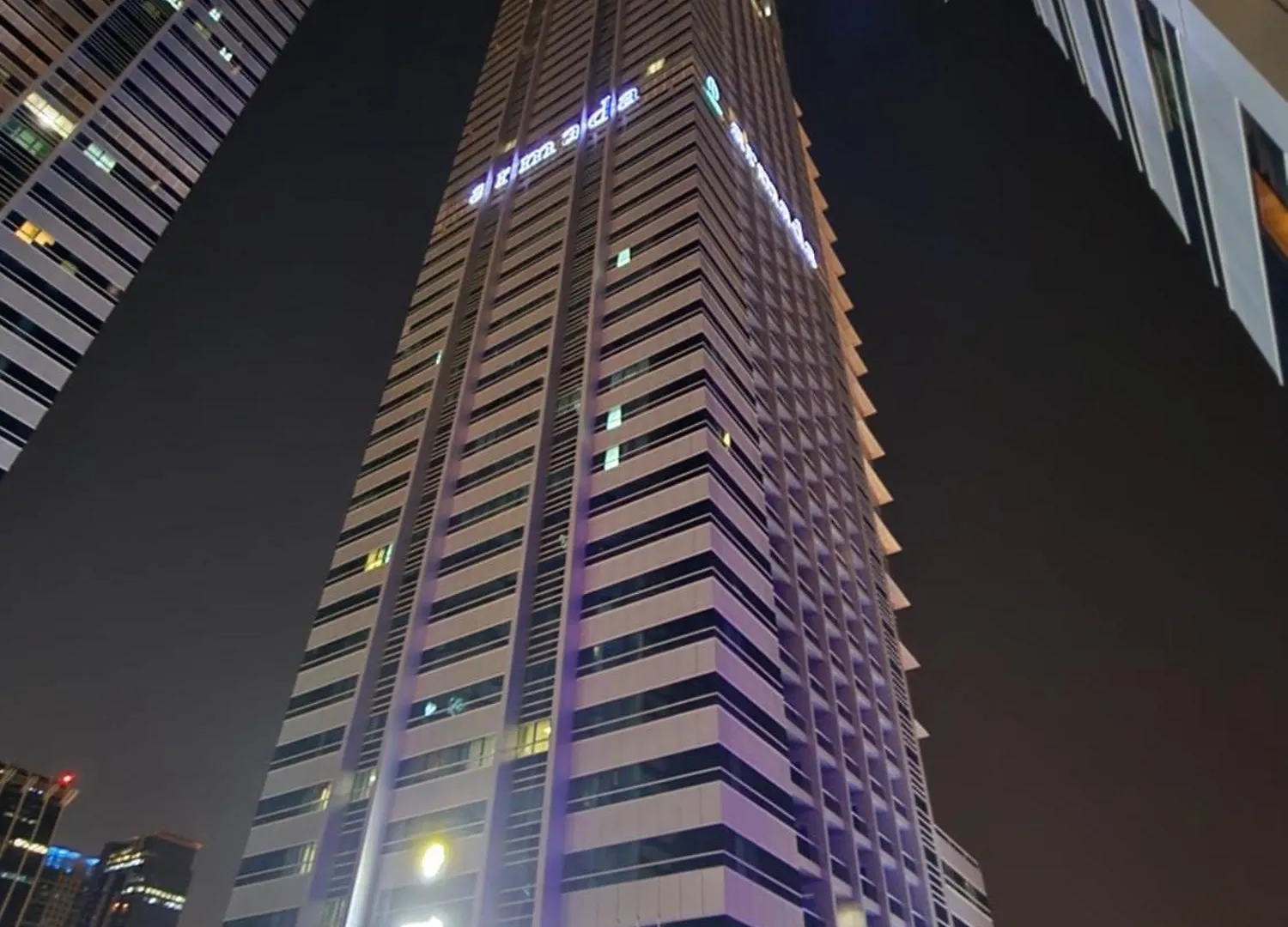 Armada Avenue Hotel contacts